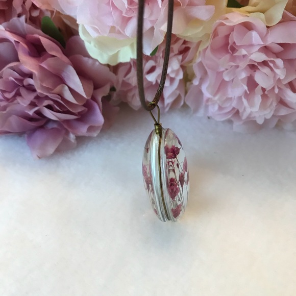Handmade Dried Pink Flower in Dome Glass Pendant - Picture 6 of 8